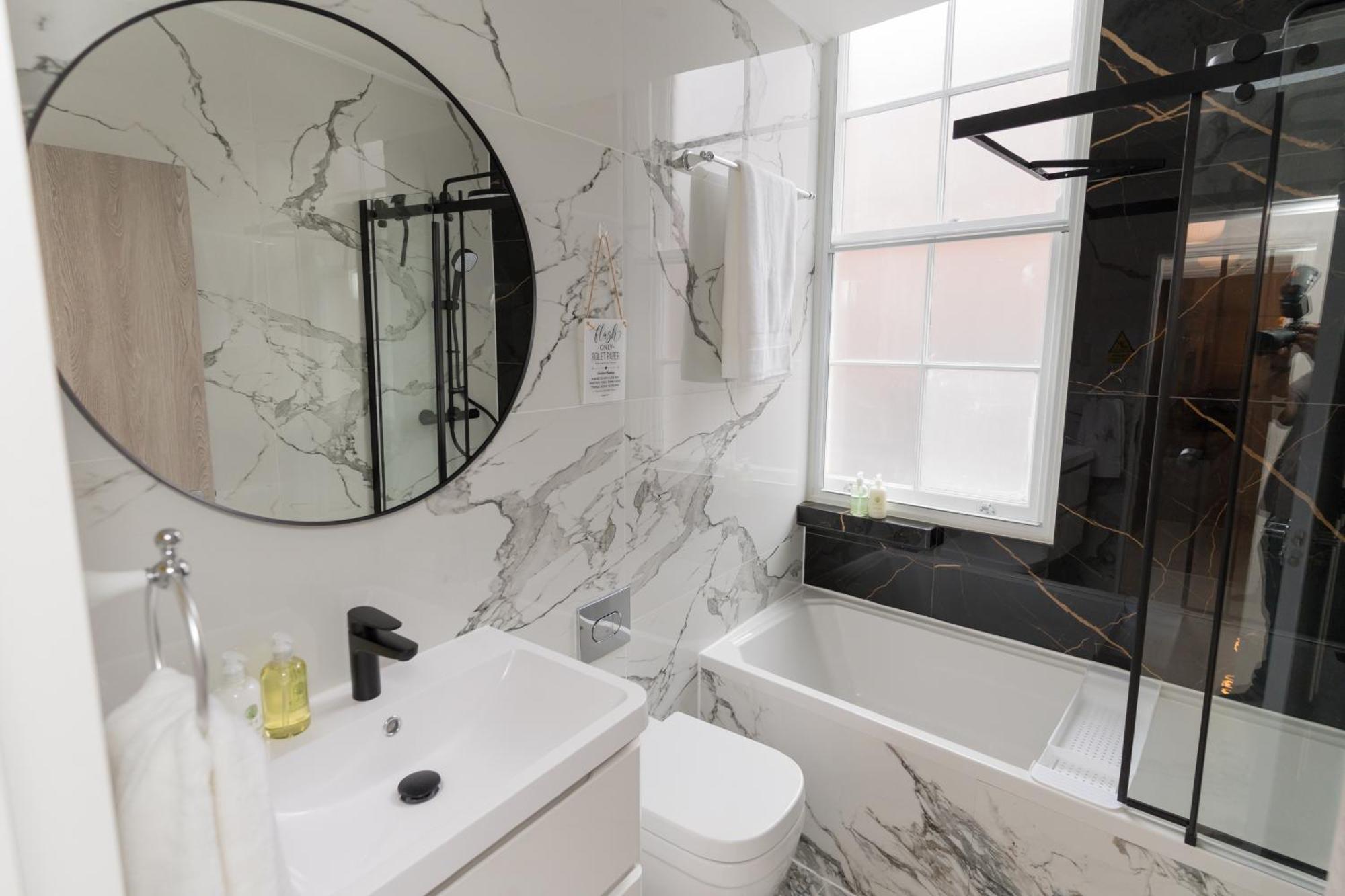 Luxurious 2 Bed Birmingham House Free Parking - Sleeps 6 Apartment ภายนอก รูปภาพ