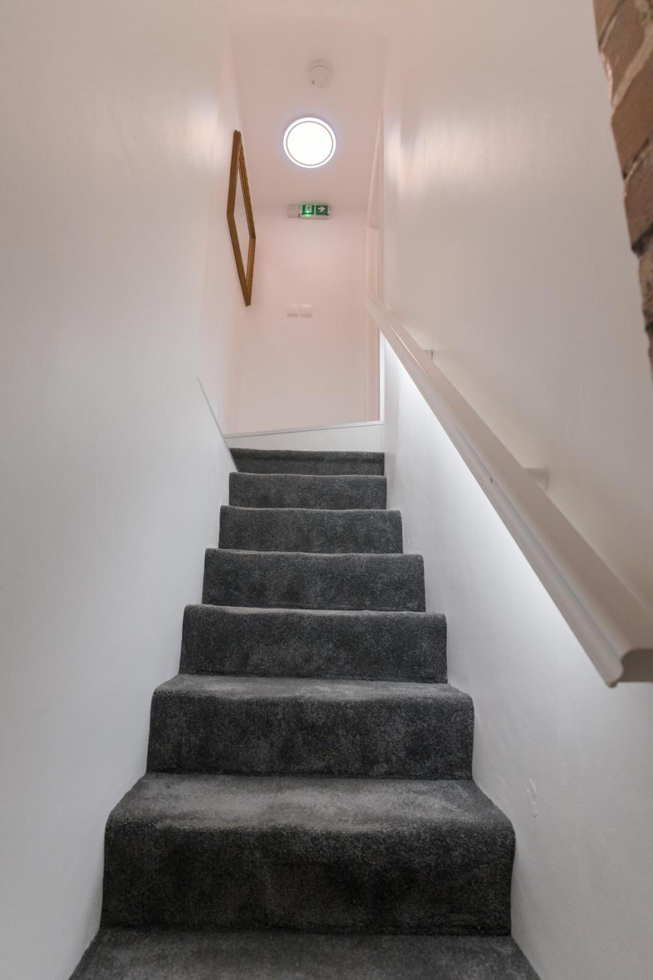 Luxurious 2 Bed Birmingham House Free Parking - Sleeps 6 Apartment ภายนอก รูปภาพ