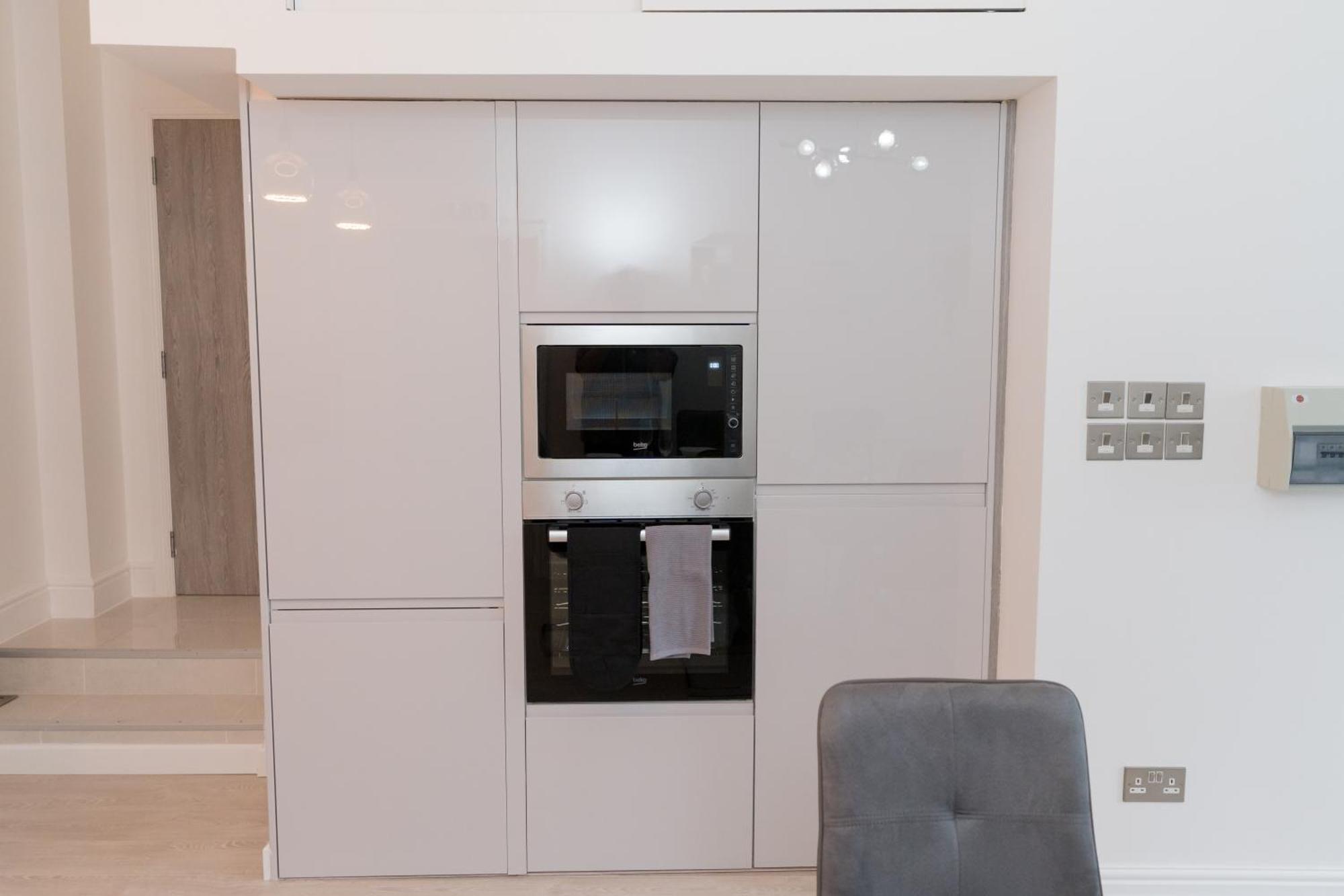 Luxurious 2 Bed Birmingham House Free Parking - Sleeps 6 Apartment ภายนอก รูปภาพ